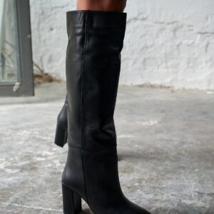 USHER BLACK LEATHER BOOTS