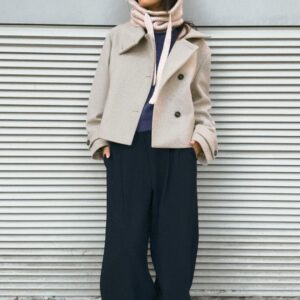 SHORT COAT WITH HIGH COLLAR