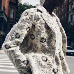 FLORAL TEXTURED BLAZER