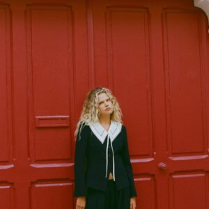 CONTRAST DETACHABLE COLLAR BLAZER