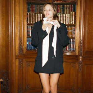 CONTRAST HANDKERCHIEF BLAZER