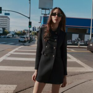 SHORT DOUBLE-BREASTED WOOL COAT