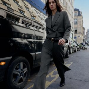 CROPPED DOUBLE-BREASTED PINSTRIPE BLAZER