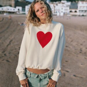 HEART SWEATSHIRT
