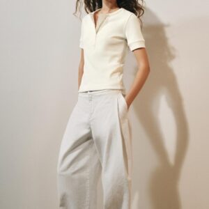 RIBBED BUTTON T-SHIRT