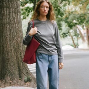 ROUND NECK SWEATSHIRT