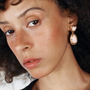 SHIMMER STONE EARRINGS