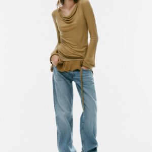 ASYMMETRIC RUFFLE TOP WITH RUCHING