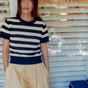 SHORT SLEEVE KNIT TOP