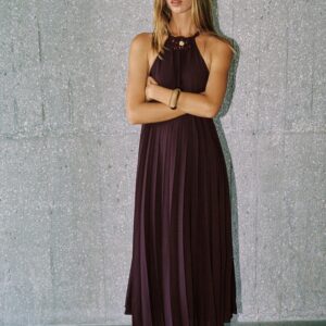 PLEATED MIDI DRESS WITH FLOWER BROOCH