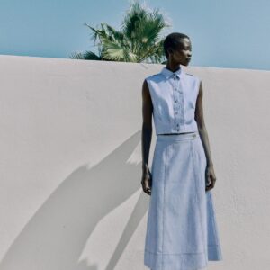 LINEN BLEND TOP WITH TOPSTITCHING
