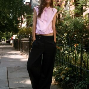 WIDE-LEG TROUSERS WITH TURN-UP HEMS
