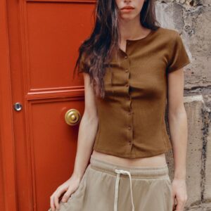 RIBBED BUTTON T-SHIRT