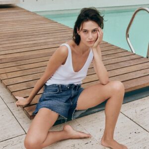 LOW-RISE TURN-UP SHORTS