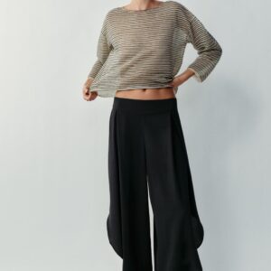 FLOWING TROUSERS WITH SLITS