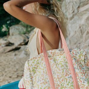 FLORAL PRINT QUILTED BAG