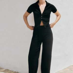 TEXTURED CROP TOP