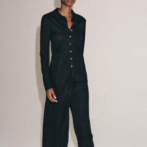 PLEATED BUTTON SHIRT - BLACK