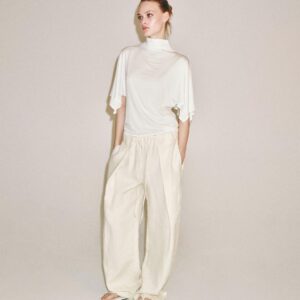 HIGH NECK TOP