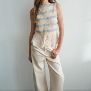 EMBROIDERED SMOCKED TOP