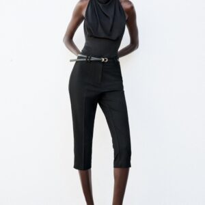 BELTED CAPRIS