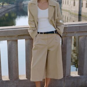 SHORT TRENCH JACKET WITH SHOULDER PADS AND BELT