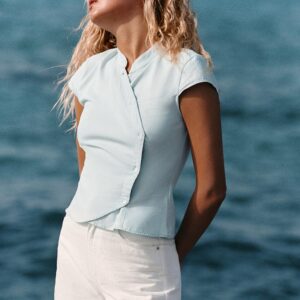 HIGH-NECK BUTTONED TOP