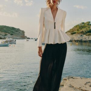 FITTED BLAZER WITH SHOULDER PADS