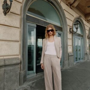 LINEN DARTED BLAZER