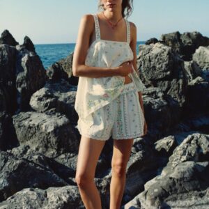 FLORAL PRINT LINEN BLEND SHORTS WITH LACE TRIM
