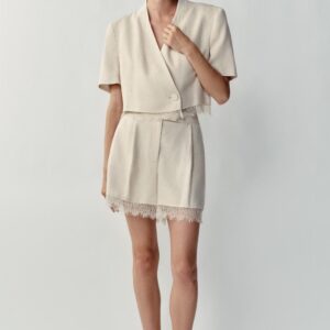 BERMUDA SHORTS WITH LACE TRIM - LIGHT BEIGE