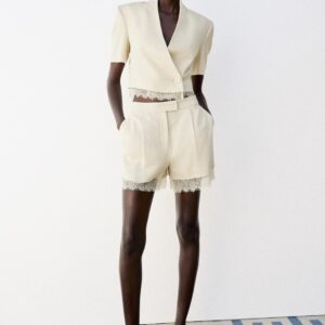 BERMUDA SHORTS WITH LACE TRIM