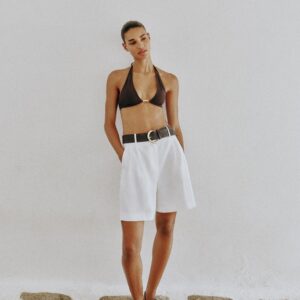 BELTED DARTED BERMUDA SHORTS - WHITE