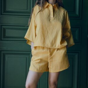 STRIPED PRINT BERMUDA SHORTS