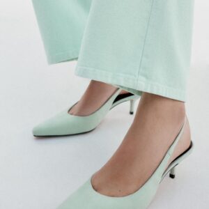 SUEDE KITTEN HEELS