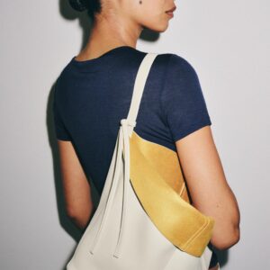 LEATHER SHOULDER BAG