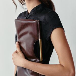 METALLIC HANDLE HANDBAG
