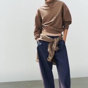 HIGH NECK FADED EFFECT SWEATSHIRT
