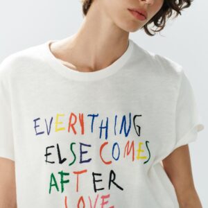 TEXTURED SLOGAN T-SHIRT