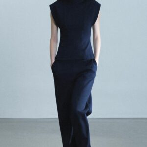 INTERLOCK HIGH NECK TOP