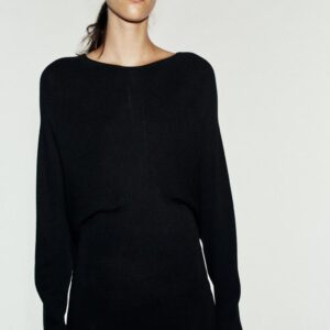 KNIT DRESS WITH SEAMS