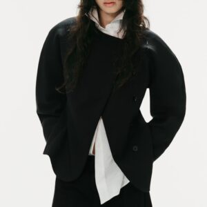 VOLUMINOUS DOUBLE-BREASTED BLAZER