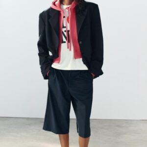 STRAIGHT-LEG BERMUDA SHORTS WITH PLEATS
