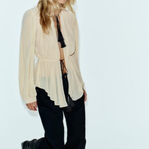 ROMANTIC POMPOM BLOUSE