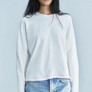 CONTRAST STITCH T-SHIRT