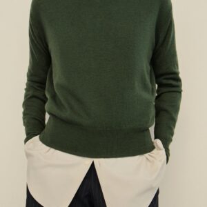 EXTRA SOFT 100% WOOL V-NECK JUMPER