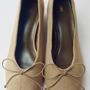 SUEDE HEELED BALLET FLATS