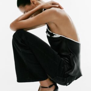 PATENT-EFFECT HEELED SHOES